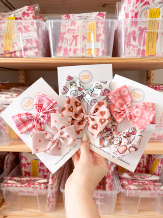 Ditsy Red Hearts Pinwheel