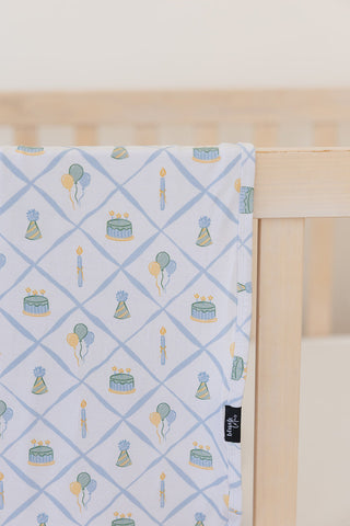 (BLUE) Birthday - Lightweight Blanket