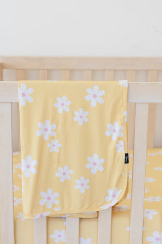 Sunny Dais - Lightweight Blanket