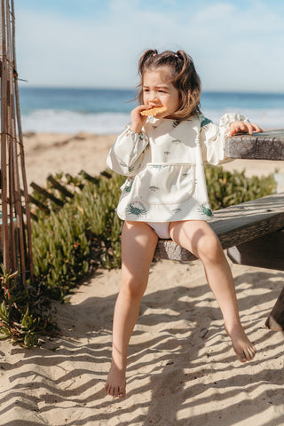 Island Leaf Long Sleeve Pocket Bib