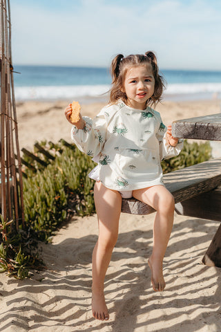 Picnic Long Sleeve Pocket Bib