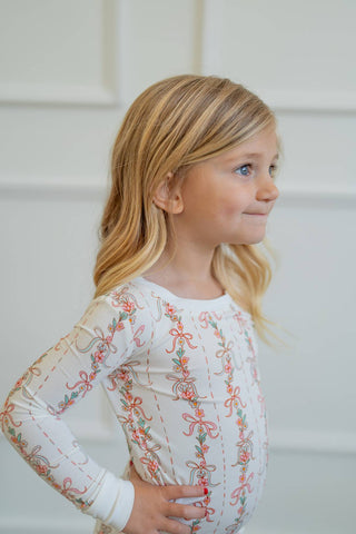 Spring Floral Garland | Two Piece Pajama Set