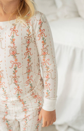 Spring Floral Garland | Two Piece Pajama Set