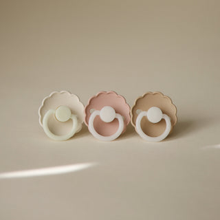 FRIGG Daisy Night Natural Rubber Pacifier 2-Pack