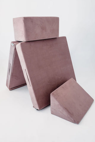The Figgy play couch