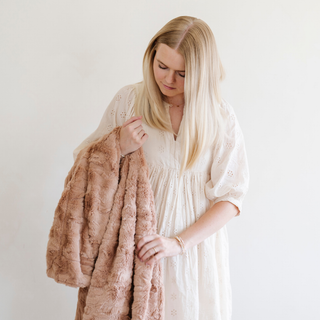 PATTERNED FAUX FUR XL THROW BLANKETS