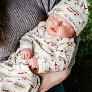 Sandcastle Organic Cotton Newborn Gown & Hat Set