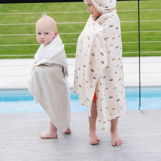 HOODED TOWELS