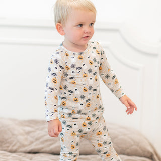 Pajama Set with Ghosts and Pumpkins